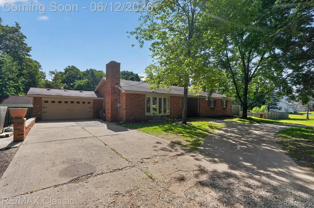 2939 Shirley Street Highland Charter Township MI 48380