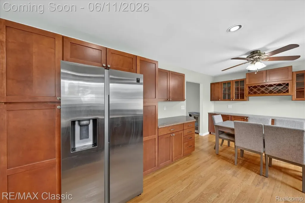 32448 Washington Street Livonia City MI 48150