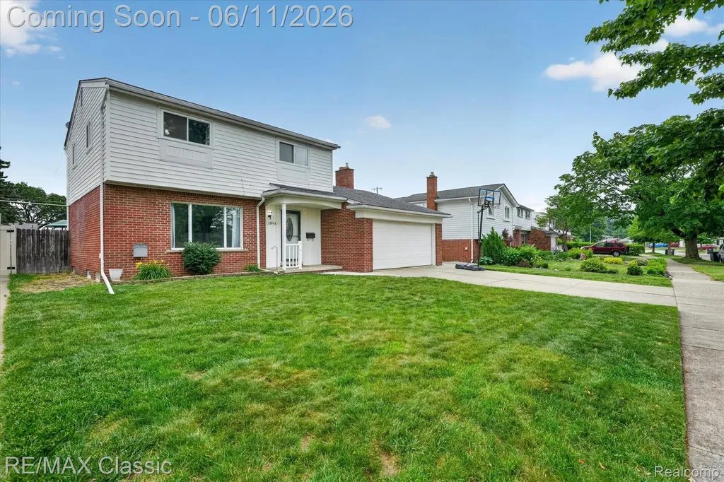 32448 Washington Street Livonia City MI 48150