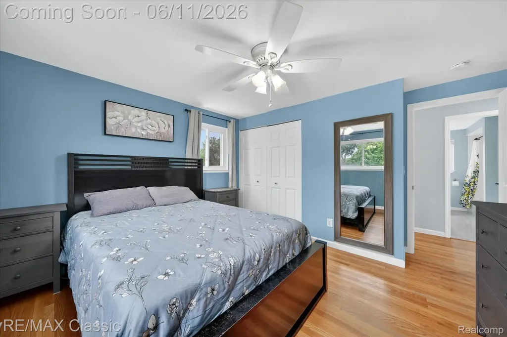 32448 Washington Street Livonia City MI 48150