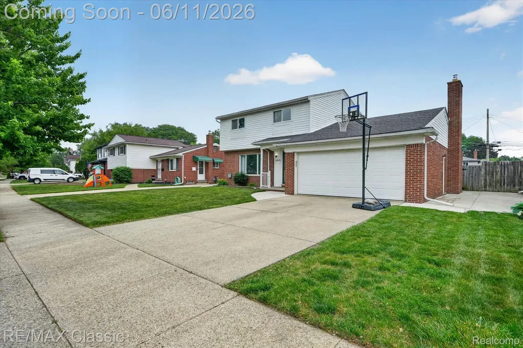 32448 Washington Street Livonia City MI 48150