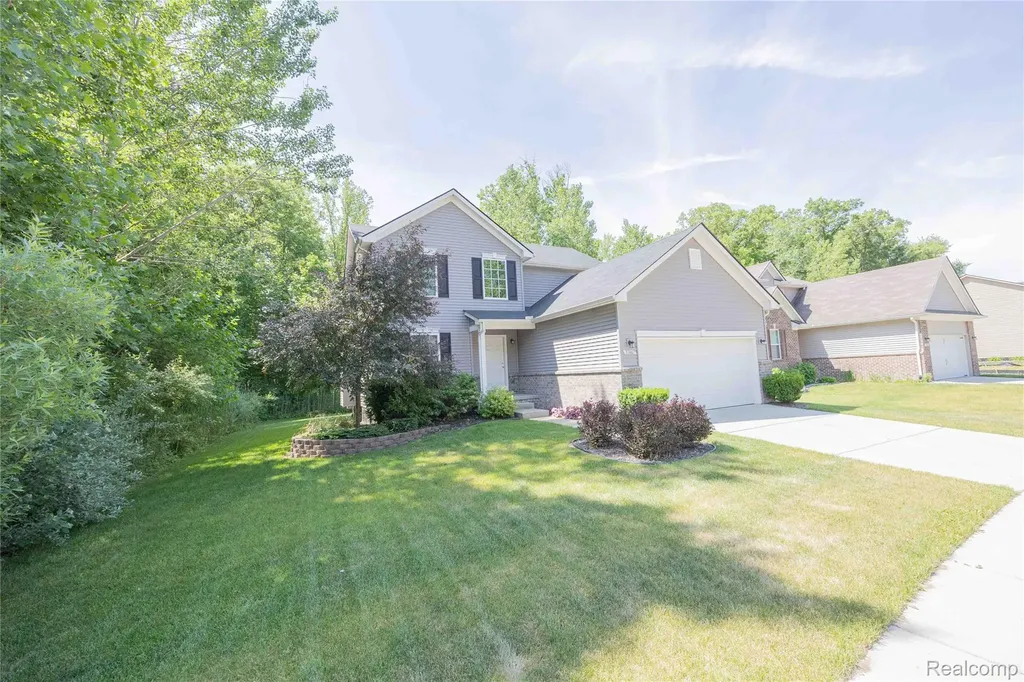 37467 S Dianne Lane Huron Charter Township MI 48164