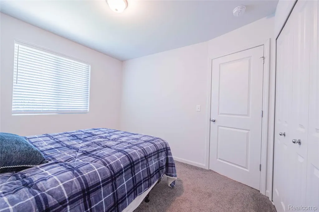 37467 S Dianne Lane Huron Charter Township MI 48164