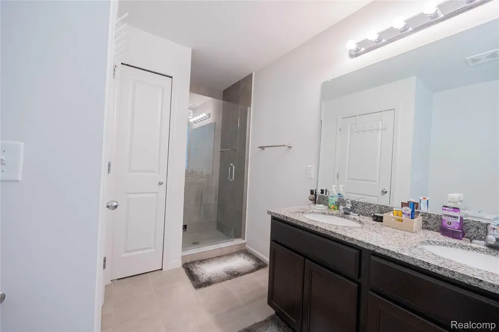 37467 S Dianne Lane Huron Charter Township MI 48164