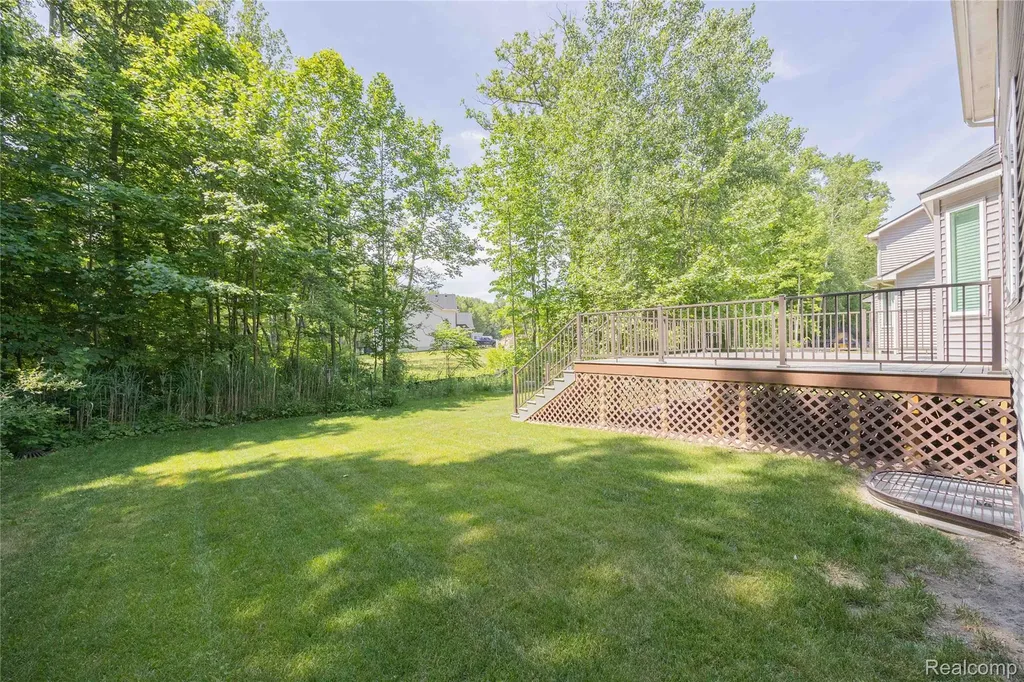 37467 S Dianne Lane Huron Charter Township MI 48164