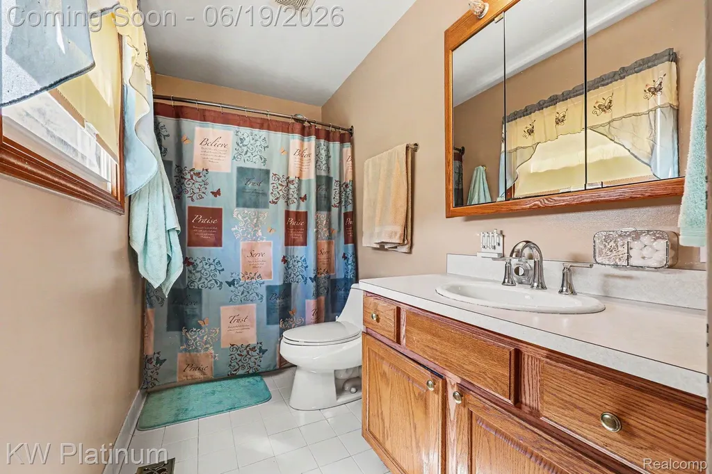 2346 Riverwood Drive Port Huron City MI 48060