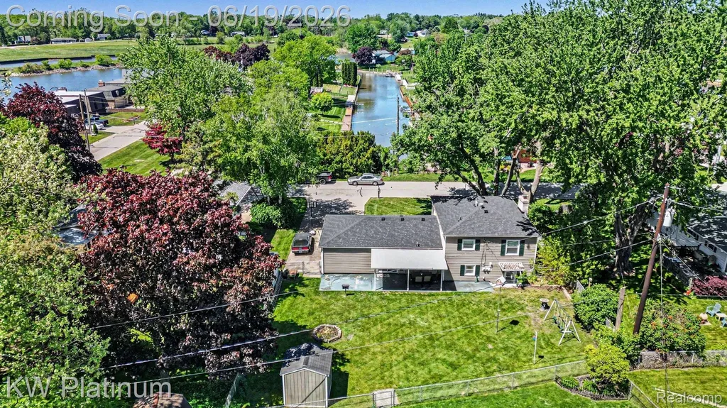 2346 Riverwood Drive Port Huron City MI 48060