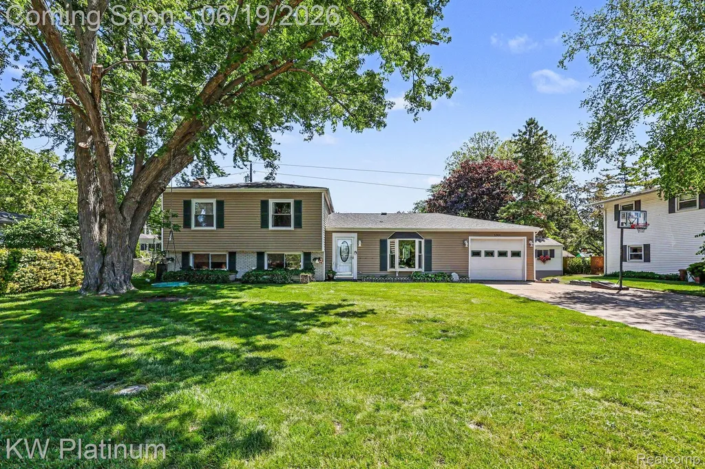 2346 Riverwood Drive Port Huron City MI 48060