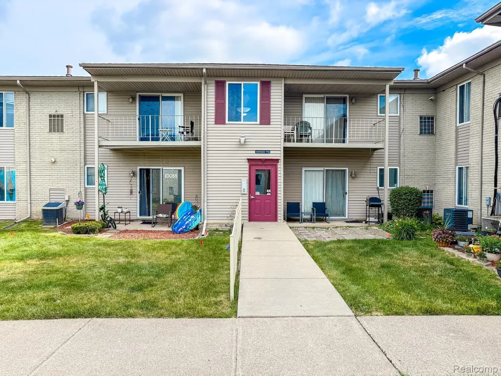 10077 Allen Pointe Drive Allen Park City MI 48101