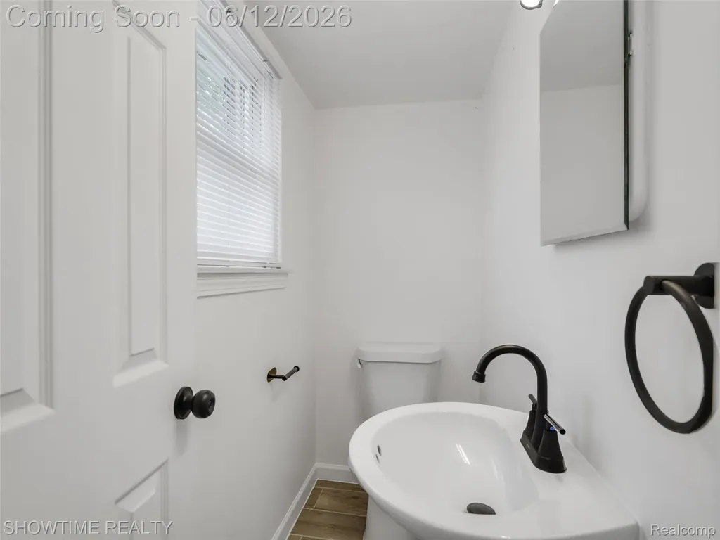 20120 Brian Court Clinton Charter Township MI 48035