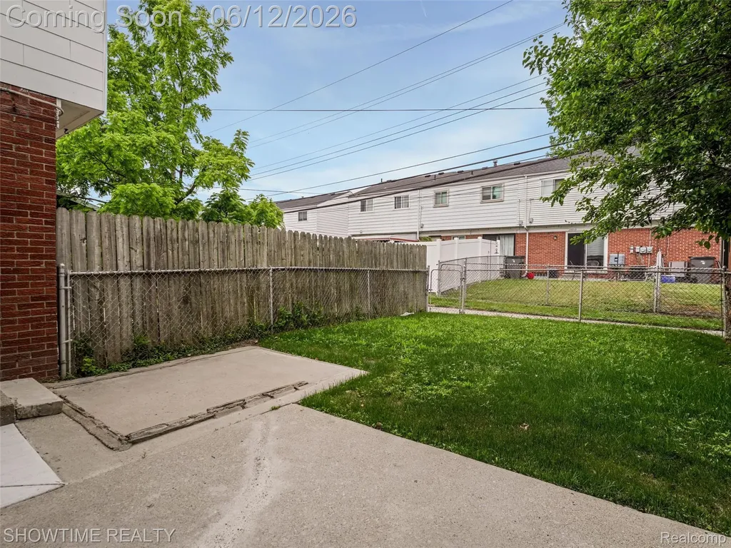 20120 Brian Court Clinton Charter Township MI 48035