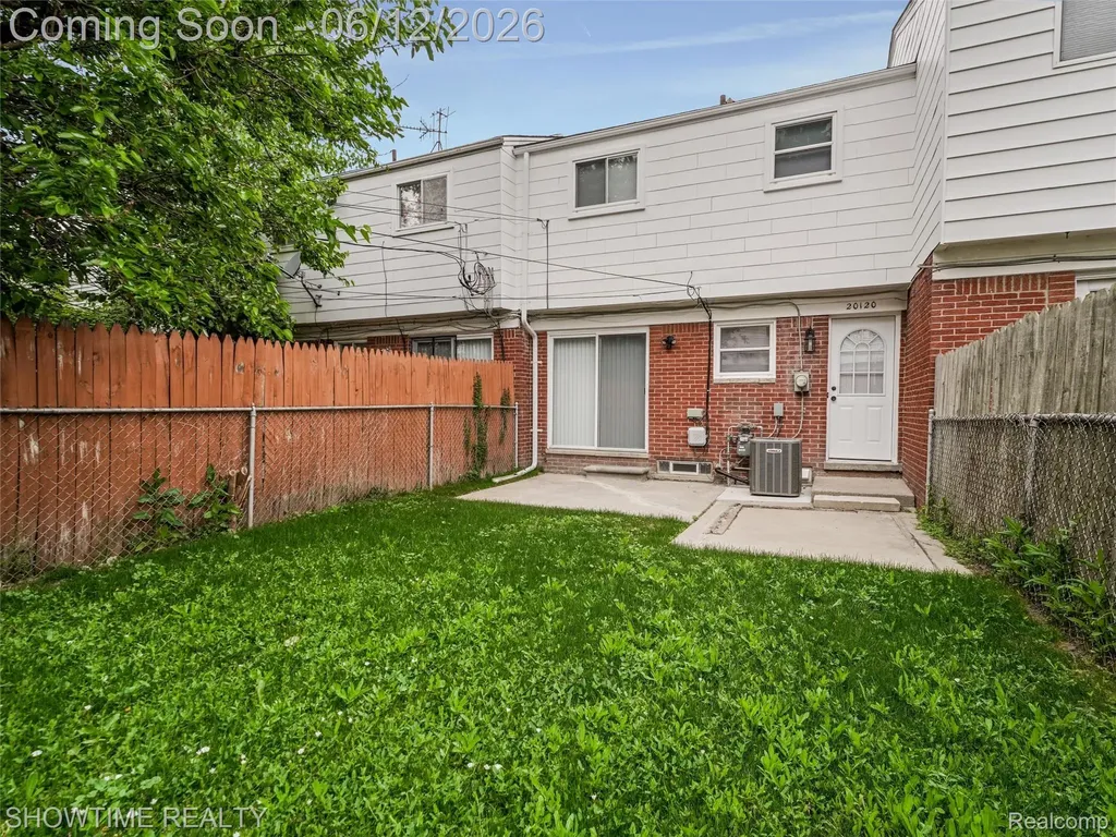 20120 Brian Court Clinton Charter Township MI 48035