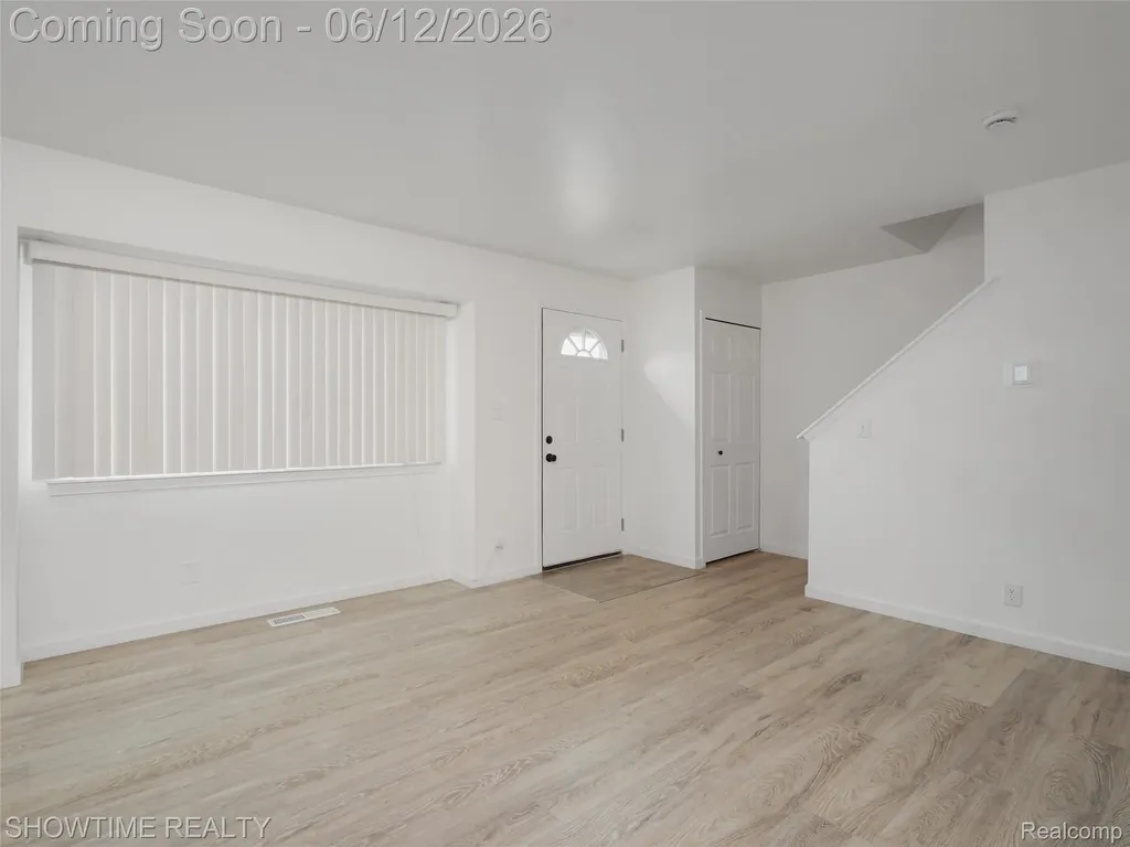 20120 Brian Court Clinton Charter Township MI 48035