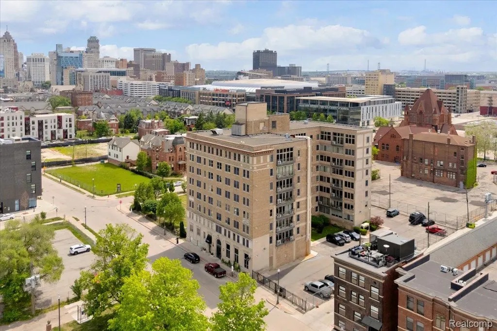2915 John R Street Detroit City MI 48201