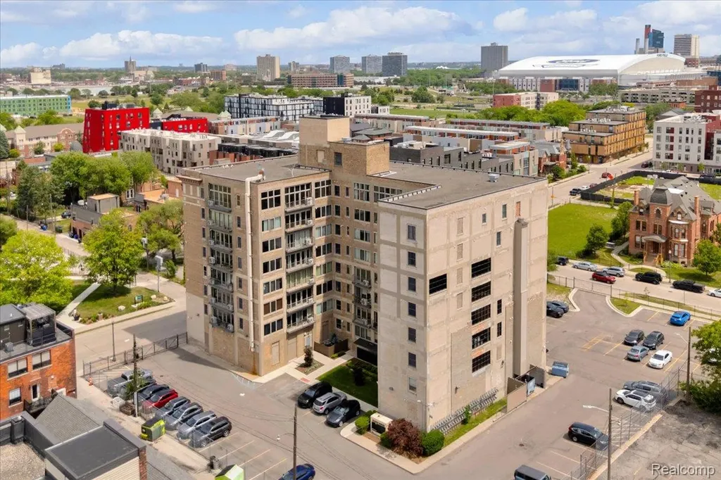 2915 John R Street Detroit City MI 48201