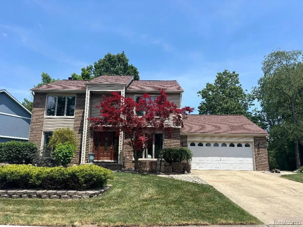 2136 Millstream Drive Wixom City MI 48393