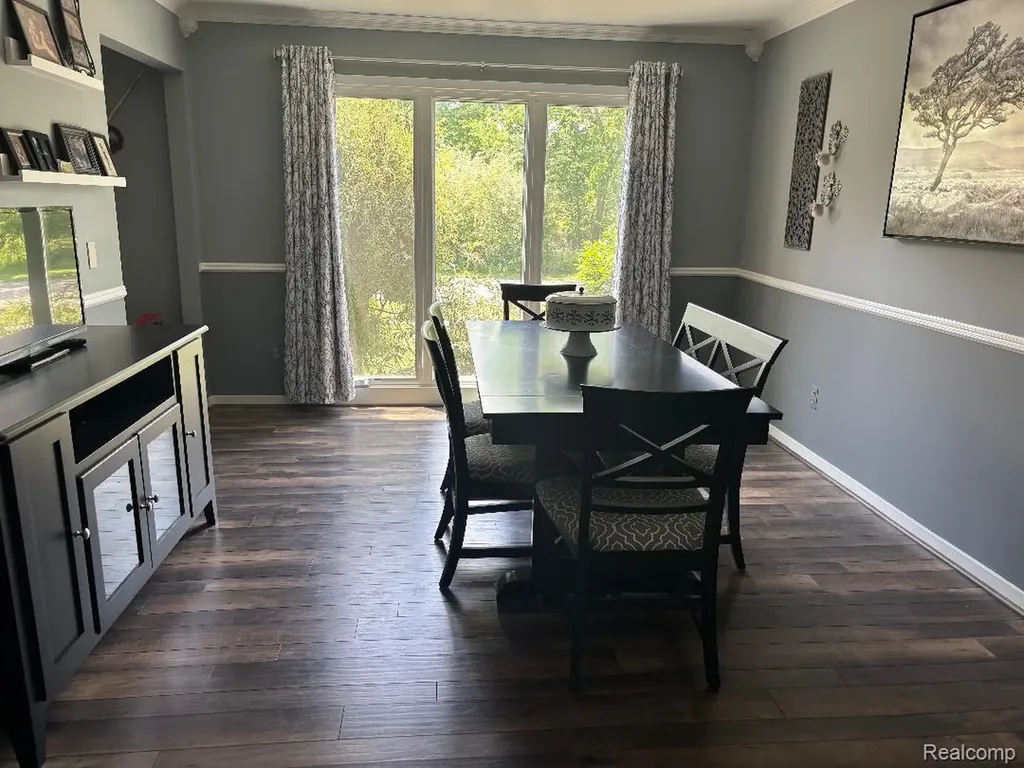 2136 Millstream Drive Wixom City MI 48393
