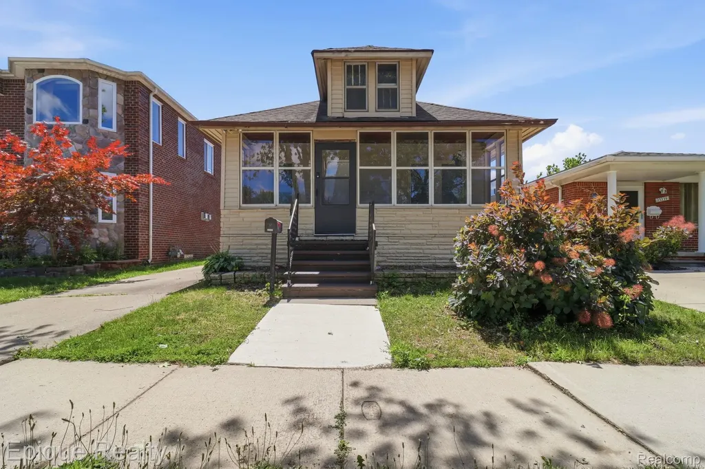 23231 Park Street Dearborn City MI 48124
