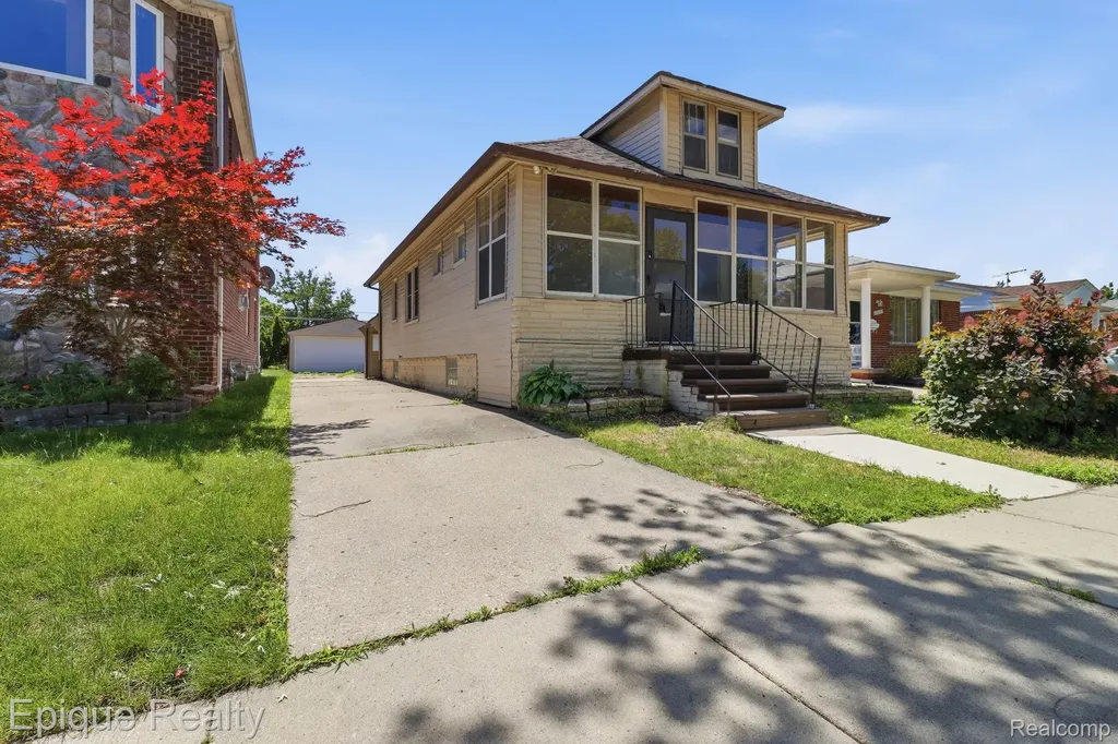 23231 Park Street Dearborn City MI 48124