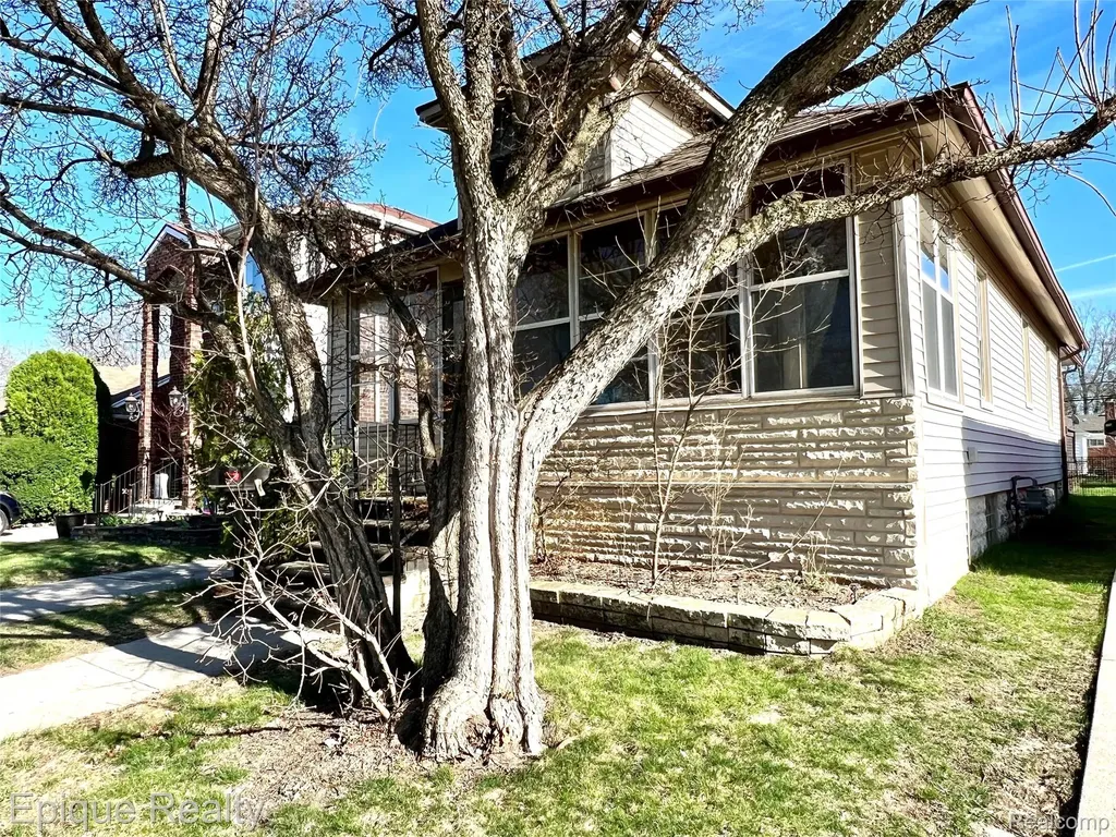 23231 Park Street Dearborn City MI 48124