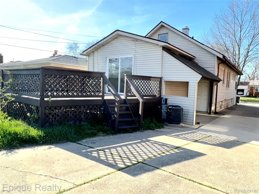 23231 Park Street Dearborn City MI 48124