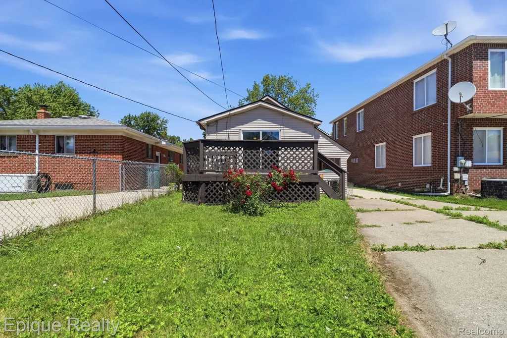 23231 Park Street Dearborn City MI 48124