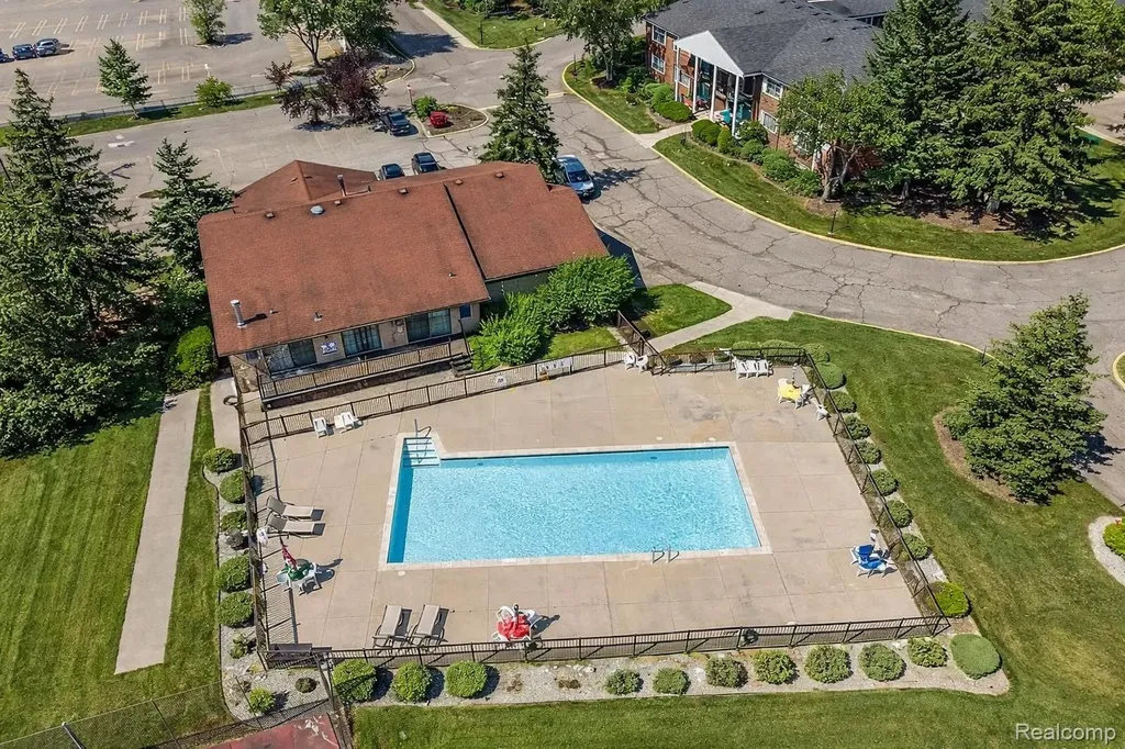 30050 Wildbrook Drive Southfield City MI 48034