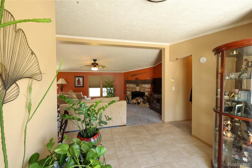 285 Madison Court White Lake Charter Township MI 48386