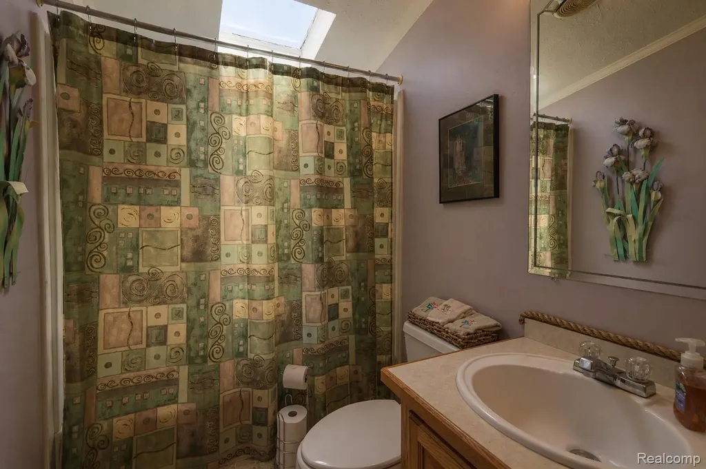 285 Madison Court White Lake Charter Township MI 48386