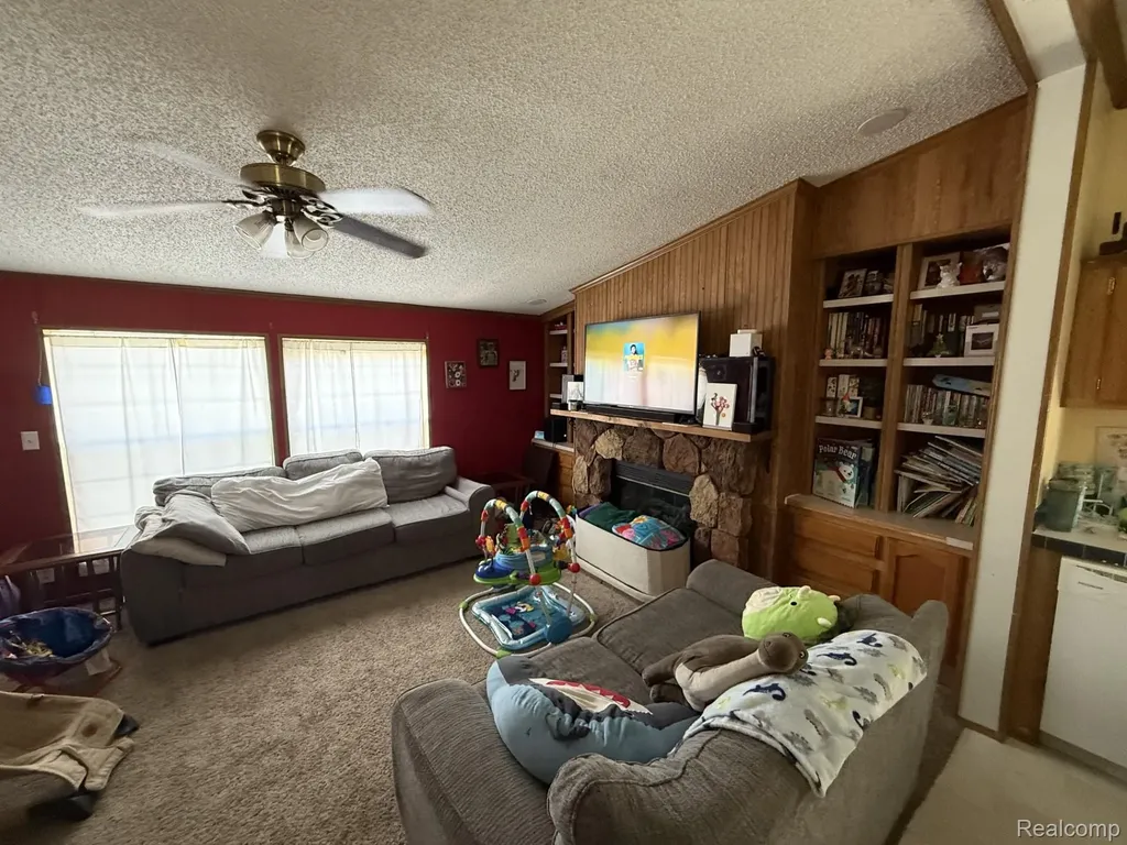 40 Bellwood Swartz Creek City MI 48473