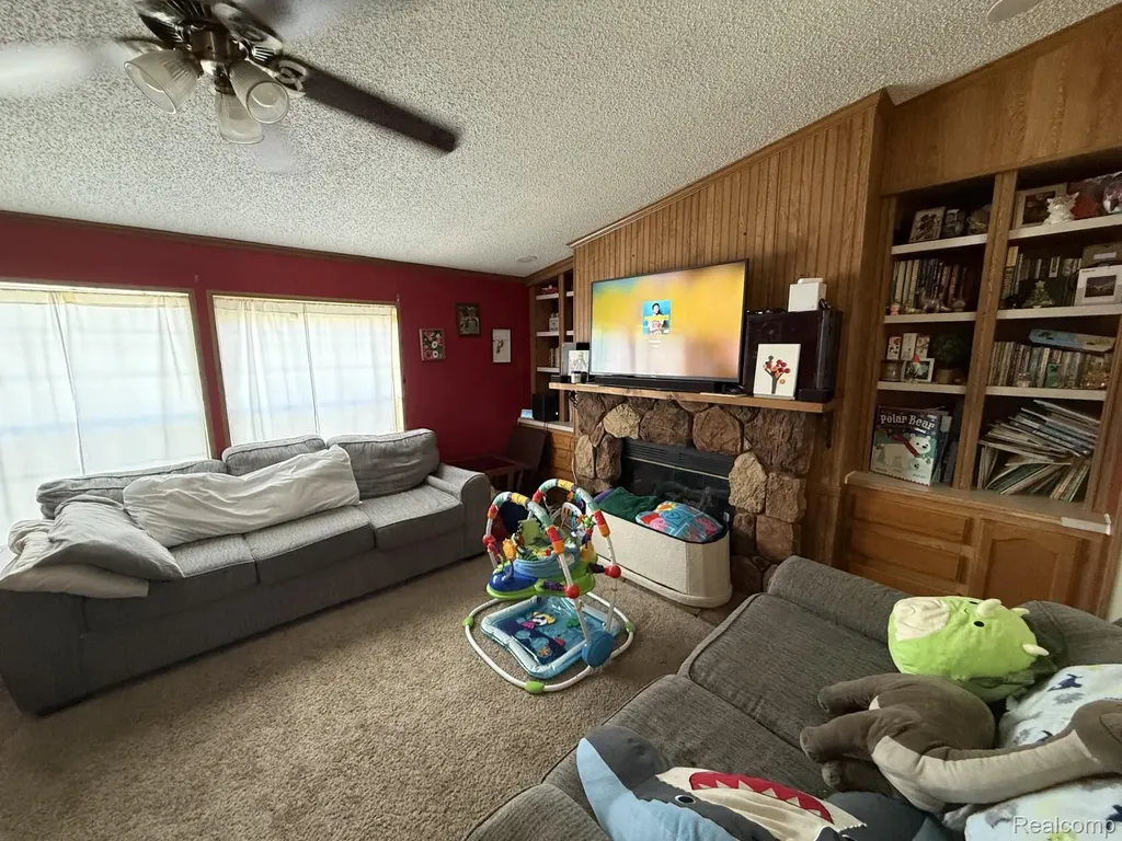 40 Bellwood Swartz Creek City MI 48473