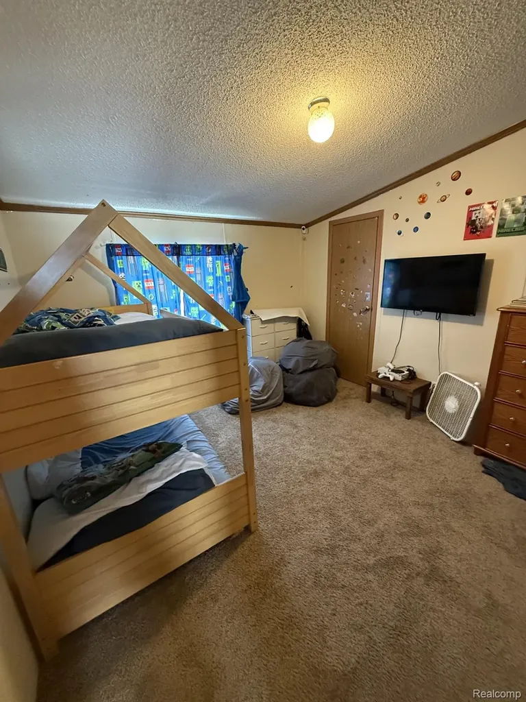 40 Bellwood Swartz Creek City MI 48473