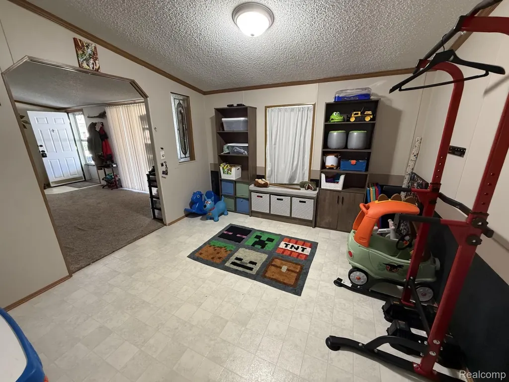 40 Bellwood Swartz Creek City MI 48473