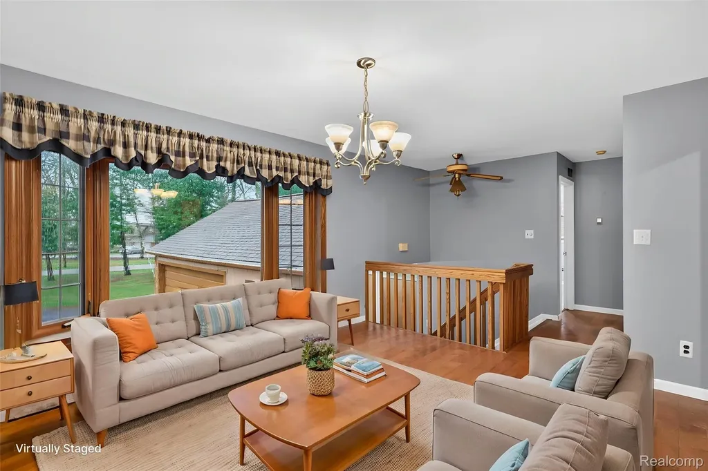 8360 Arlis Street Commerce Charter Township MI 48382