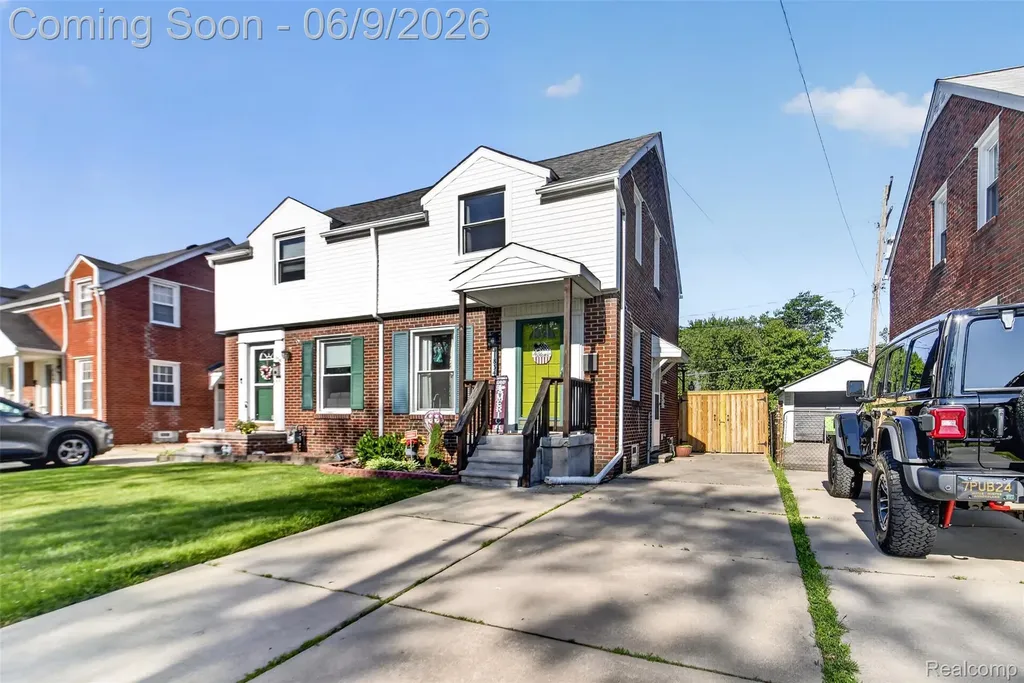 1834 15th Wyandotte City MI 48192
