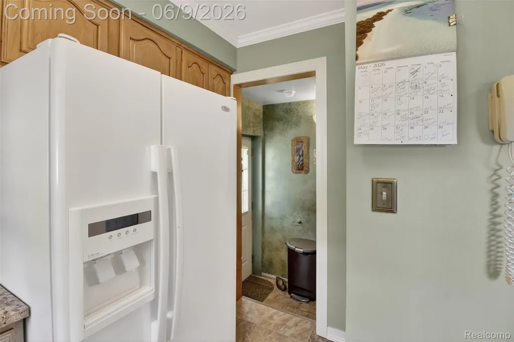 1834 15th Wyandotte City MI 48192