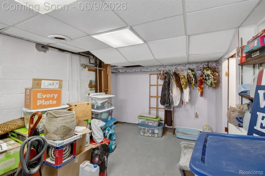 1834 15th Wyandotte City MI 48192