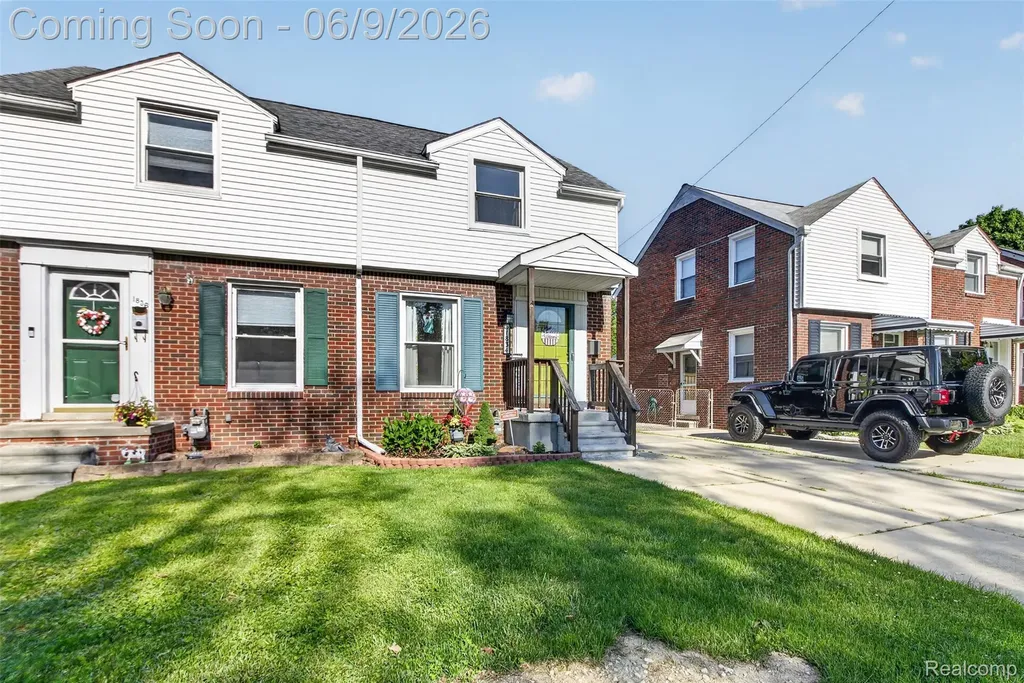 1834 15th Wyandotte City MI 48192