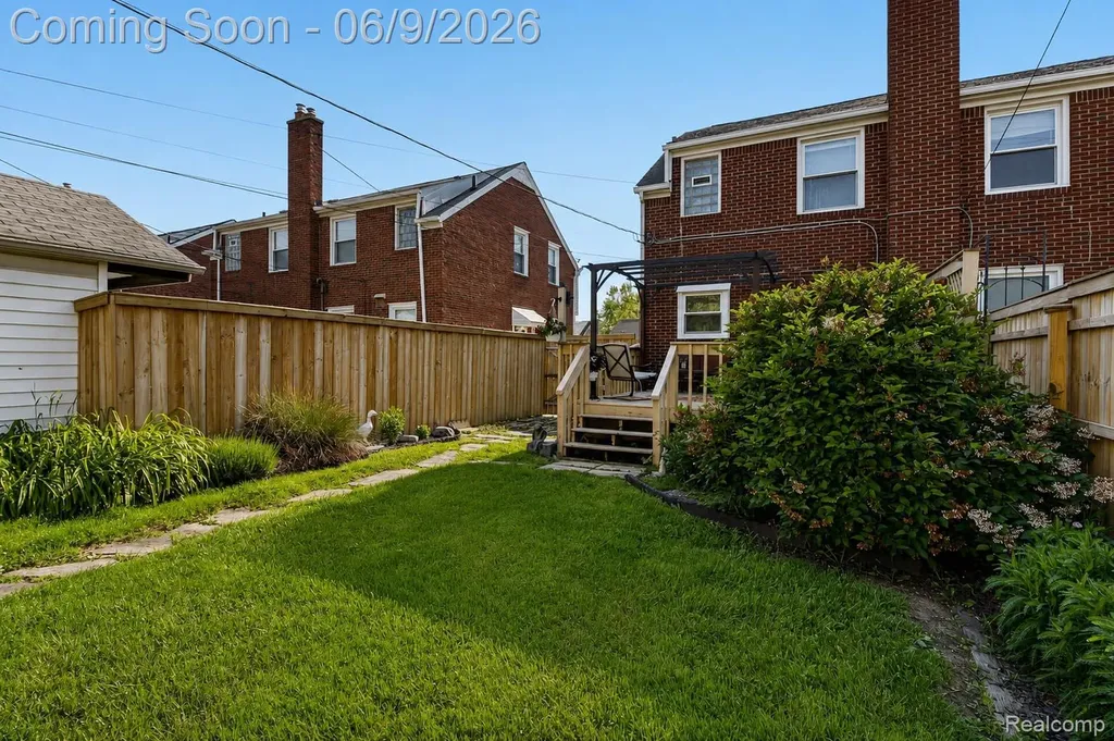 1834 15th Wyandotte City MI 48192