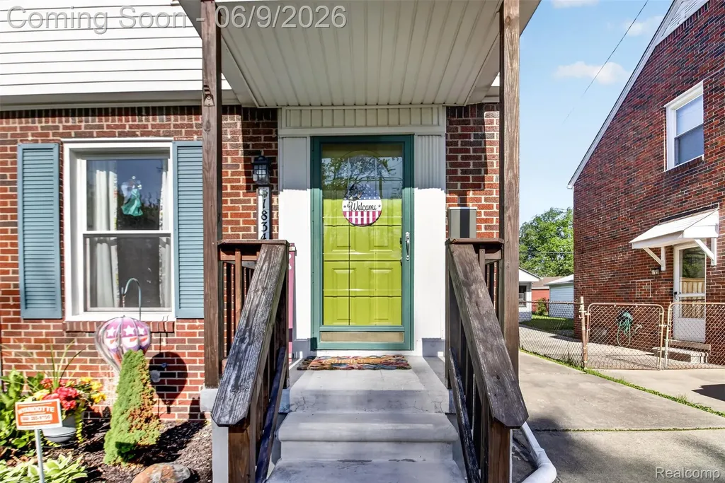 1834 15th Wyandotte City MI 48192