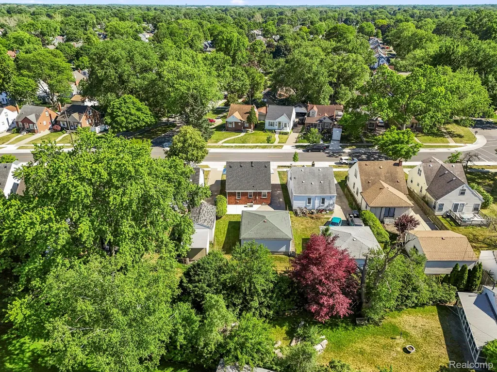 22312 Madison Street Dearborn City MI 48124