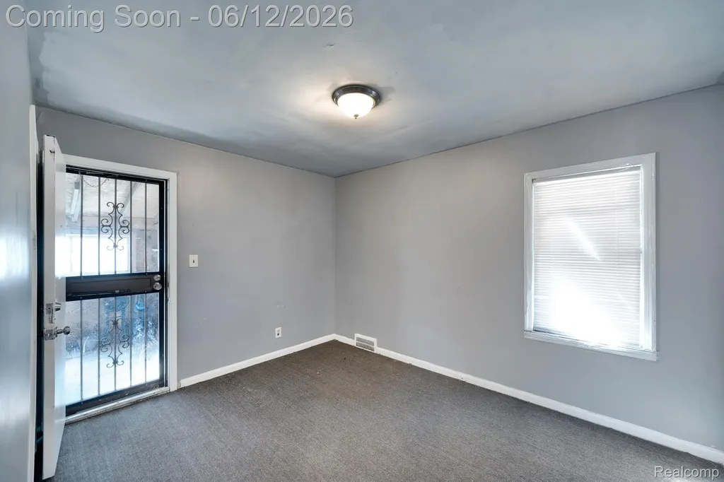 16580 Rutherford Street Detroit City MI 48235
