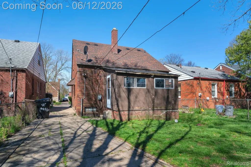 16580 Rutherford Street Detroit City MI 48235