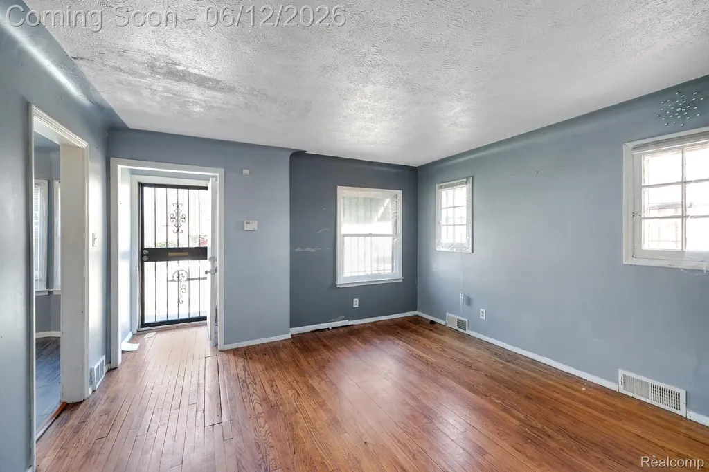 16580 Rutherford Street Detroit City MI 48235