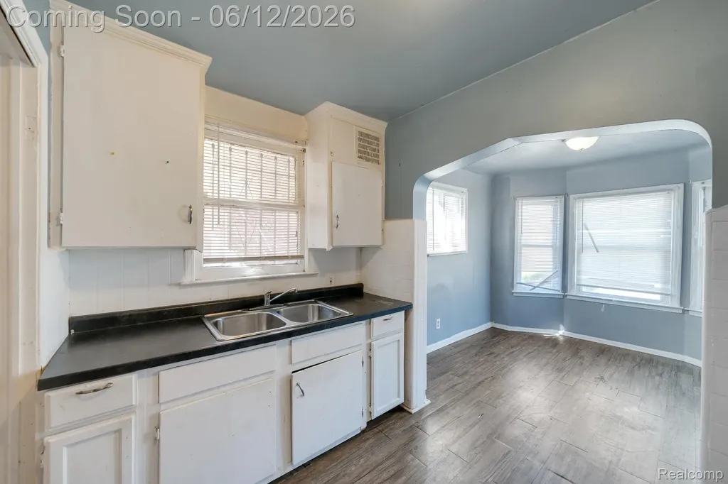 16580 Rutherford Street Detroit City MI 48235