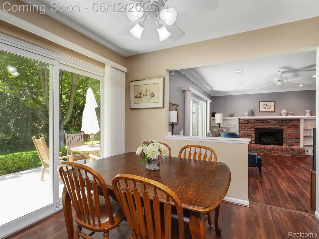 5057 Prentis Drive Troy City MI 48085