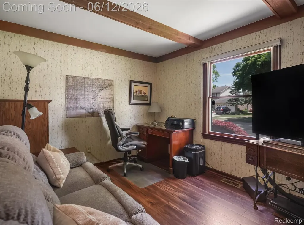 5057 Prentis Drive Troy City MI 48085