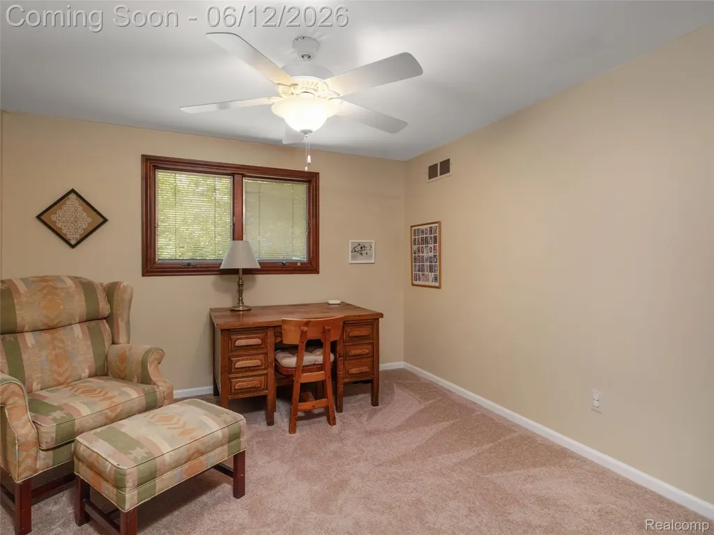 5057 Prentis Drive Troy City MI 48085