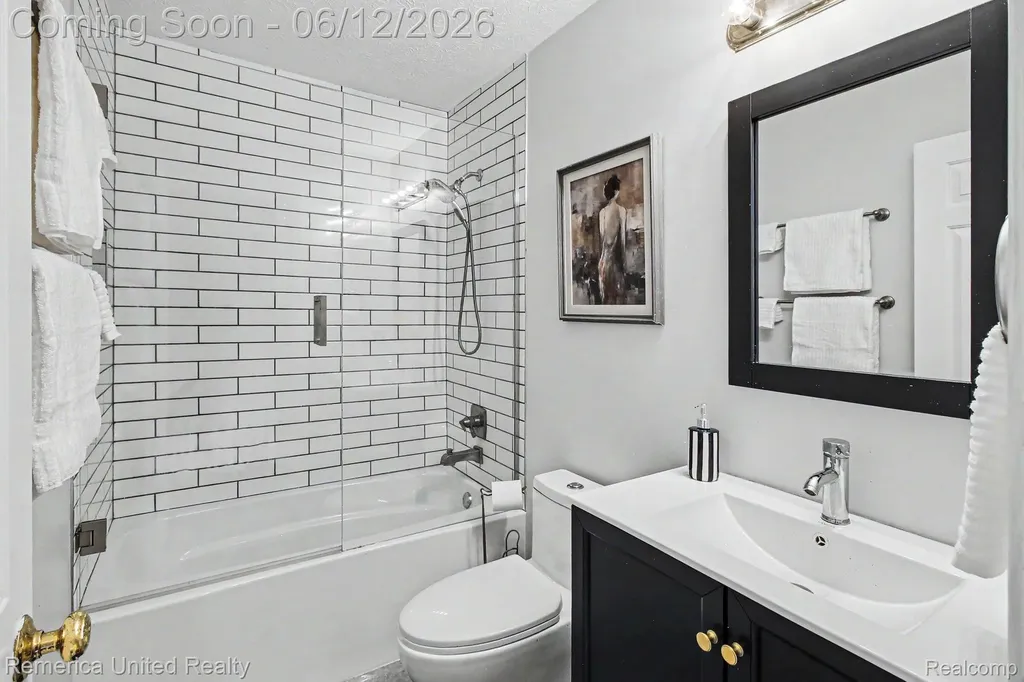 1411 Baywood Circle Brighton City MI 48116