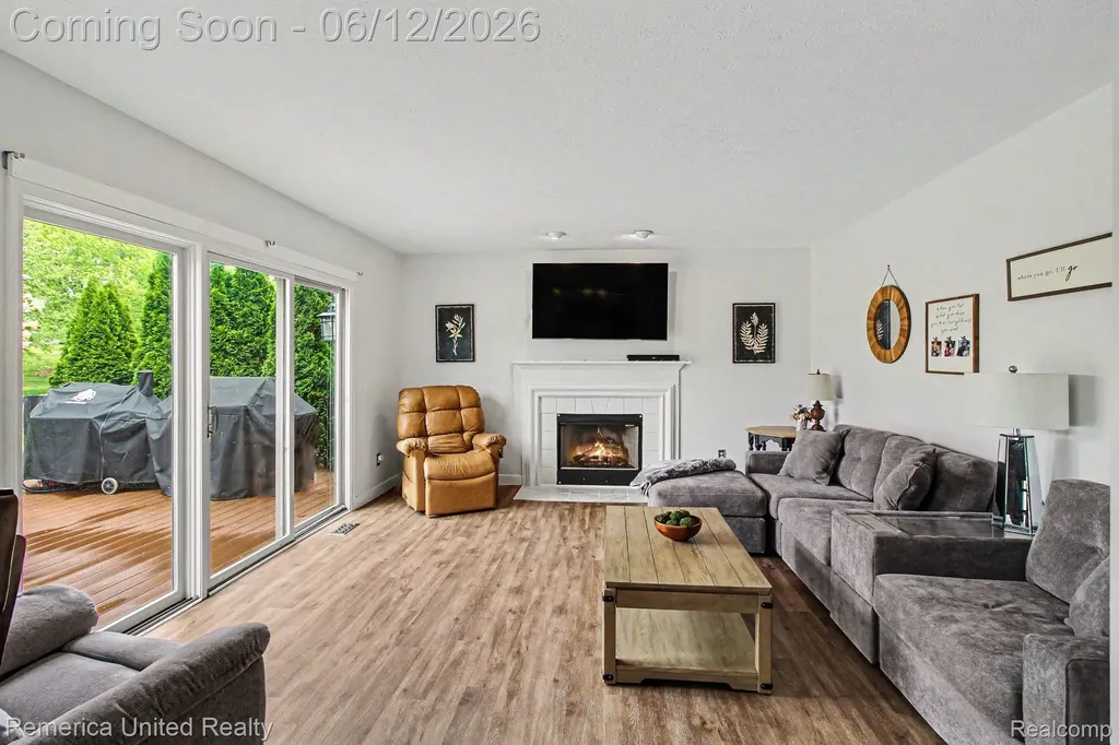 1411 Baywood Circle Brighton City MI 48116